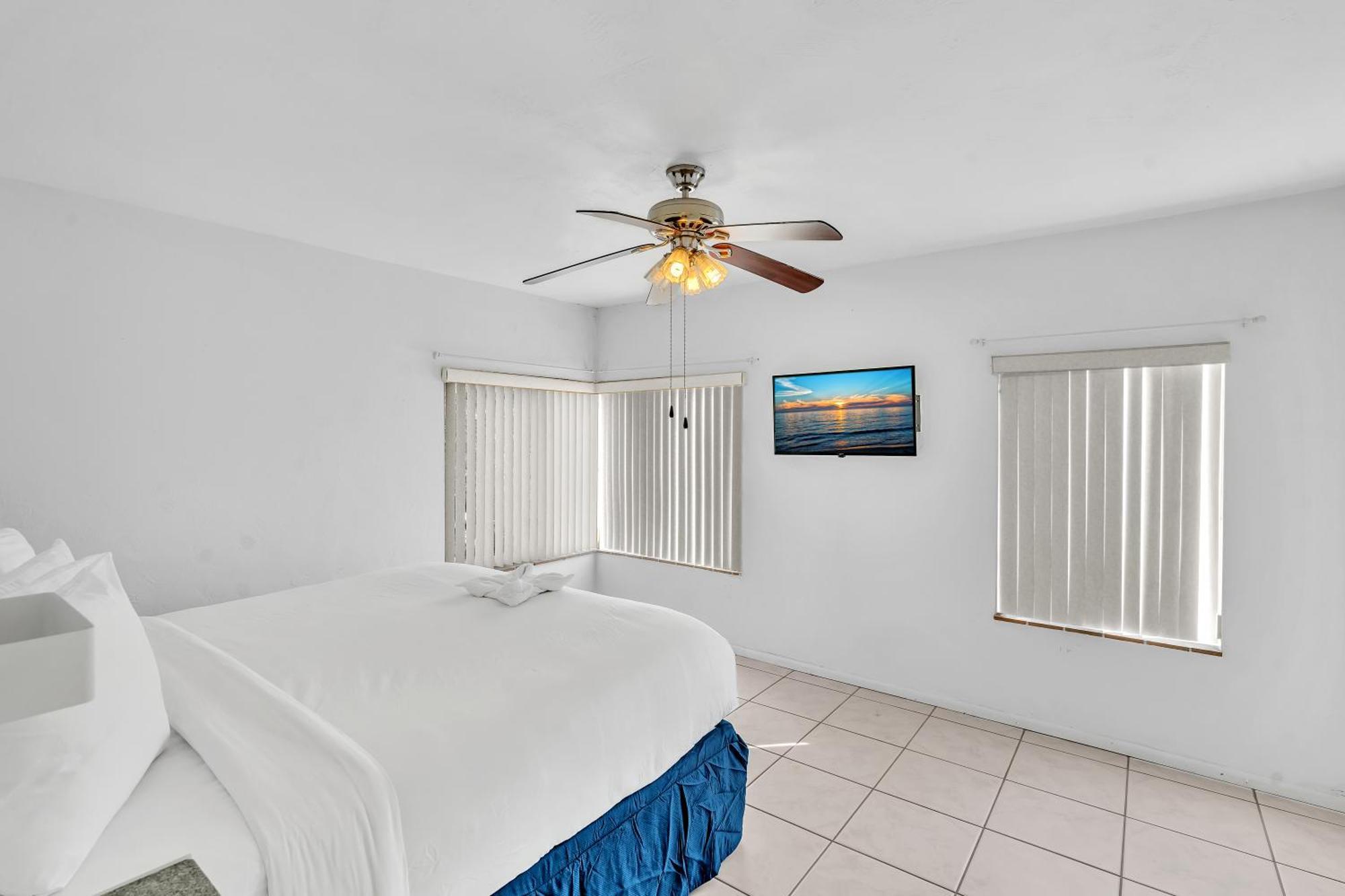 The Sunrise Apartment Холивуд Екстериор снимка