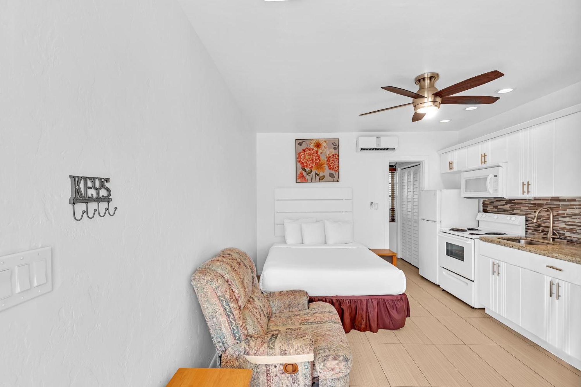 The Sunrise Apartment Холивуд Екстериор снимка